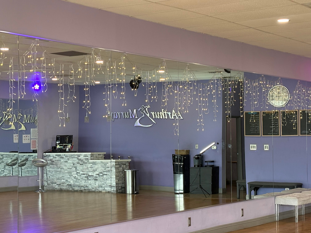 Beautiful ballroom mirrors and lighting